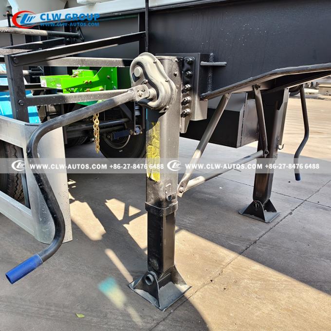 3-Axle 55mÂ³ Aluminum Bulk Feed Semi-Trailer component close-up