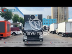 ISUZU Naked Eye 3D Billboard Mobil Outdoor LED Truk Iklan Dengan AC