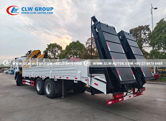 FAW JK6 6x4 Crane Truck 320HP 25T Payload Capacity With XCMG Folding Boom Crane